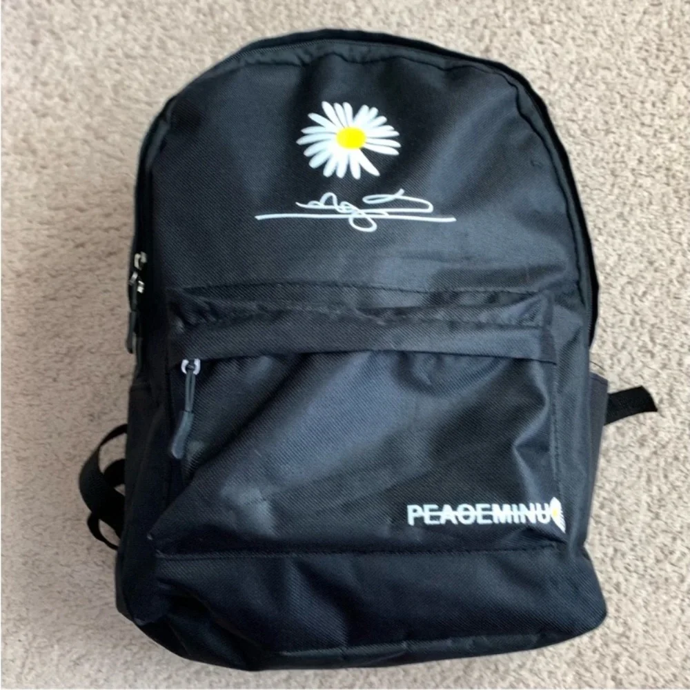Daisy Black Midi Backpack